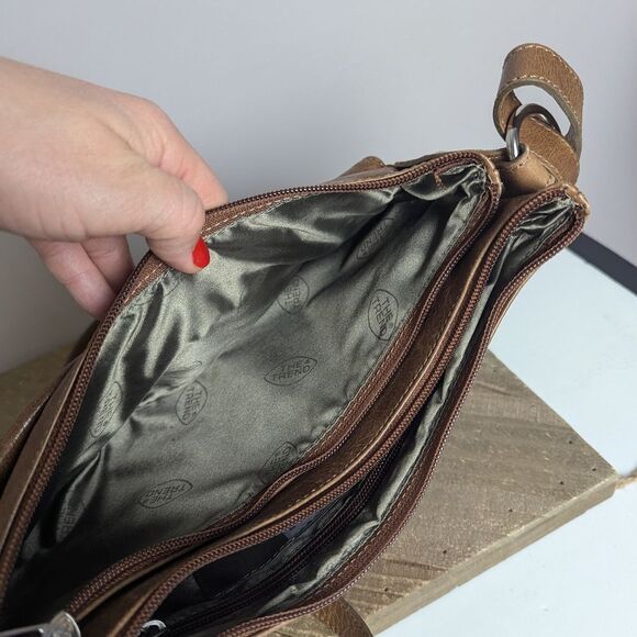 90s Leather Shoulder Bag, Shiny Light Brown Tan, The Trend Italy, Multiple Zippe - Picture 8 of 12